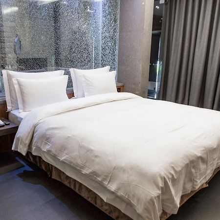 All-Ur Boutique Motel - Xinzhuang Branch מראה חיצוני תמונה