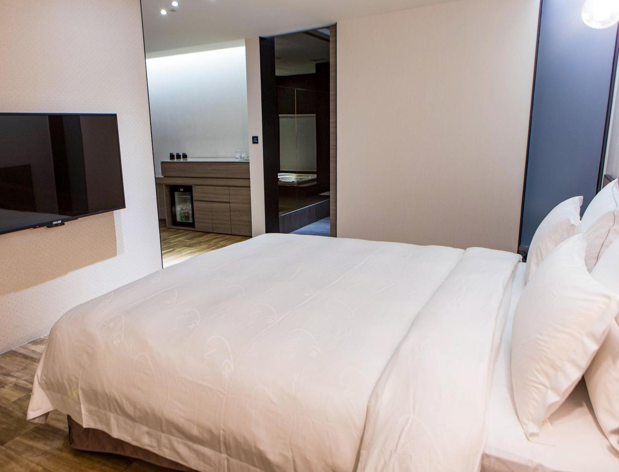 All-Ur Boutique Motel - Xinzhuang Branch מראה חיצוני תמונה